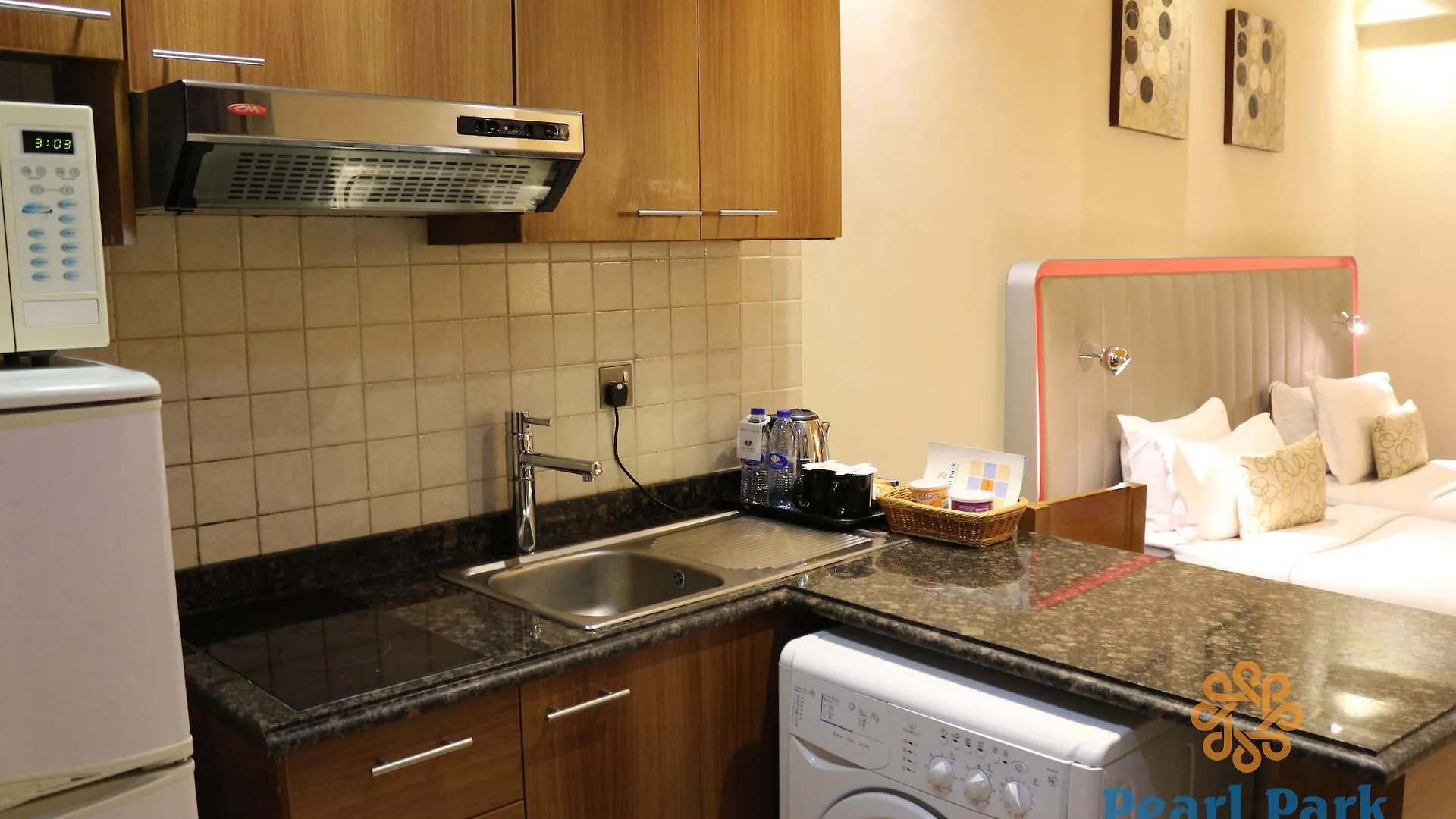 דובאי Pearl Executive Hotel Apartments מלון דירות
