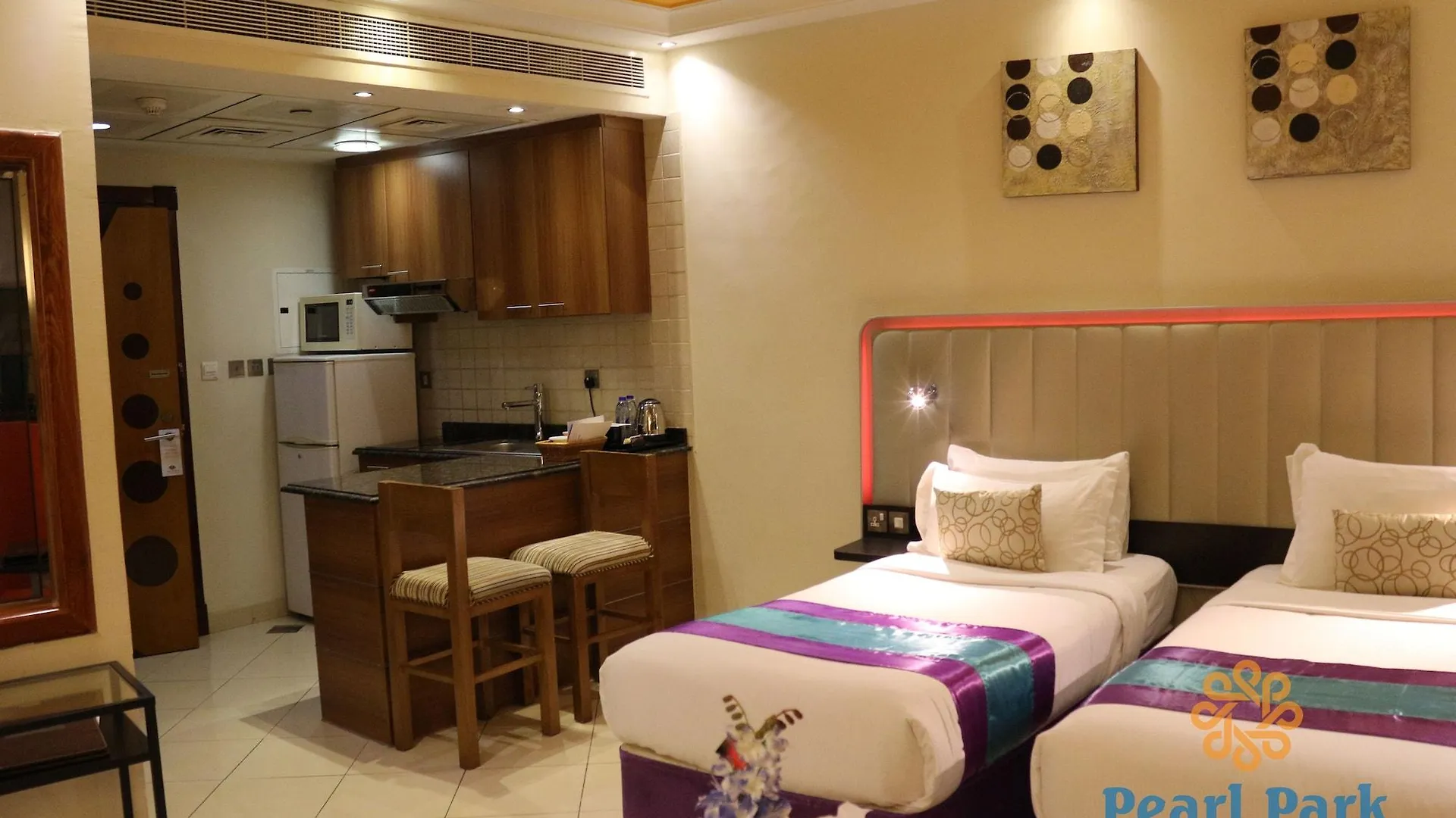 Pearl Executive Hotel Apartments Dubaj