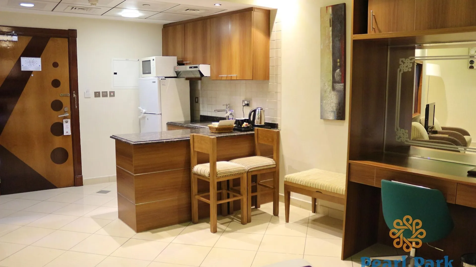 **** מלון דירות דובאי Pearl Executive Hotel Apartments איחוד האמירויות הערביות